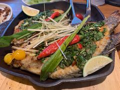 香茅草烤罗非鱼-云海肴·汽锅鸡·云南菜(苏州中心店)