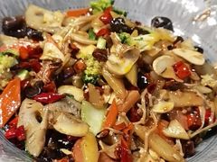 麻辣香锅汇-素心斋素食餐厅