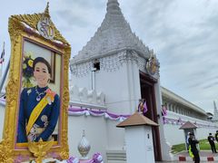 -皇家田广场(อนุสาวรีย์ทหารอาสา)