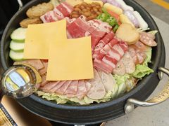 -豚妈妈汤饭·部队锅(南京东路店)