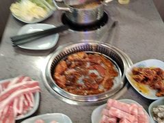 -金滏山烤肉·海鲜·火锅自助餐厅(襄阳万达店)