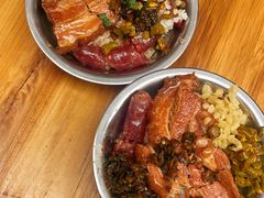 -梁阿婆廿年老牌扣肉糯米饭