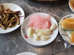 -忘情水鱼头·鲜鱼火锅(滨江中路店)
