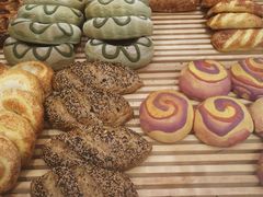-焙丽拾光(麦凯乐直营店)