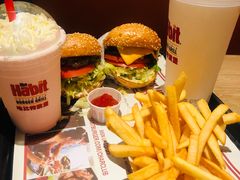 -The Habit Burger Grill 哈比特汉堡(复兴soho店)