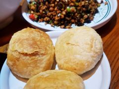 云南鲜花饼-云海肴·汽锅鸡·云南菜(天津国金汇店)