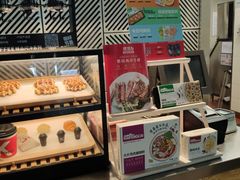 面包甜点陈列柜-肯德基(孝陵卫地铁站店)