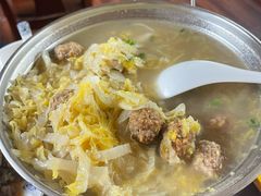 锅仔酸菜丸子汤-老北京褡裢火烧·任记