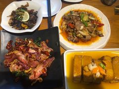 -隔壁老王·家常云南菜(花巷店)