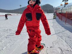 -中旅松花湖滑雪场