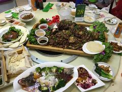 -穆隆斋清真大饭店(串窑街店)