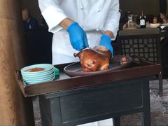 老式果木烤鸭-西安凯悦酒店·湖畔中餐厅