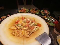 -冰冰龙虾·江湖菜·花园江景餐厅