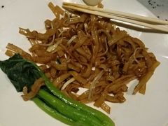 -百威KTV(恒福路店)