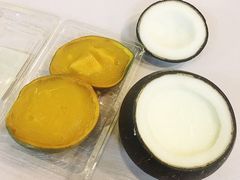 -志龙皇冠吃货椰子铺