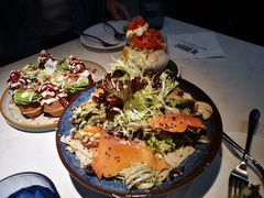 烟熏三文鱼杂菌沙拉-BE BRIGHT KITCHEN(正佳广场店)