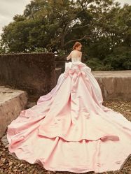 -Renee芮亦婚纱(原丽莎)