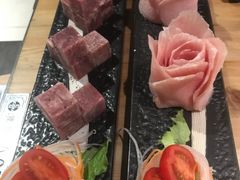 骰子牛肉，松坂猪肉-湊湊火锅·茶憩(杭州湖滨银泰in77店)