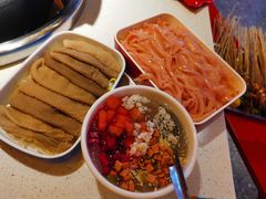 -钢管厂五区小郡肝串串香(滨江店)