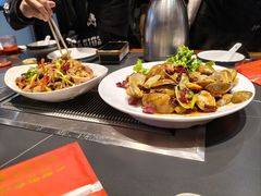 -鸭绿江海鲜烧烤大排档(杏林街店)