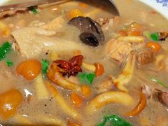 小鸡蘑菇-阿宝海鲜饭店