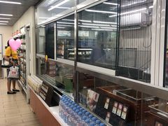 -全家便利店(莲花池东路店)