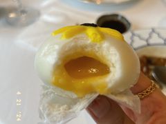 凤凰流沙包-伯衡55·吉品轩(乌鲁木齐南路店)