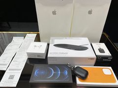 -Apple零售店(华贸购物中心店)
