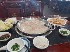 -老来福·非遗酸汤兔(凯旋路店)