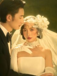 -樱花婚纱摄影