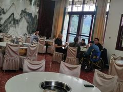 -乙丙丁正宗昭通天麻火腿鸡(总店)