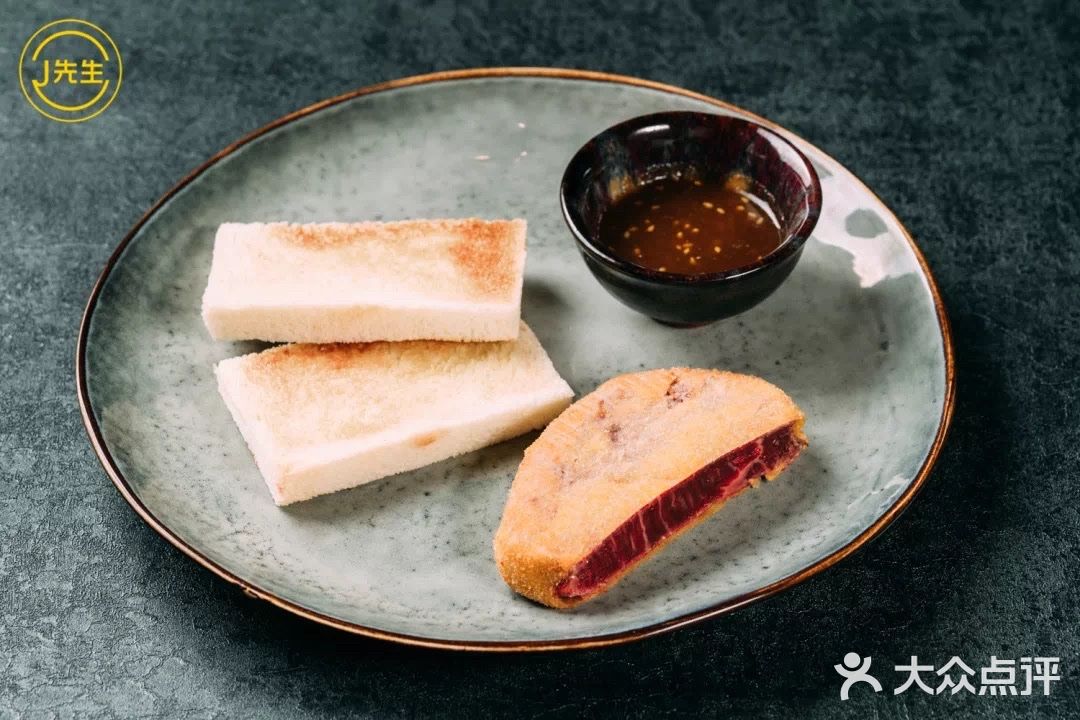 从旧石器时代开始，对我们人类就有着刻进DNA的吸引力