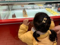 -UNI UNI(环亚凯瑟琳店)