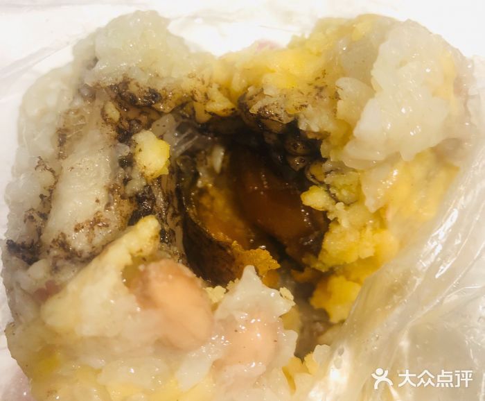 粽氏清源(大南路店)招牌蛋黄咸肉粽图片