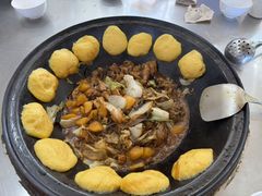 -粘豆包柴火铁锅炖