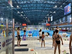 -奥冠体育华师附中恒温游泳馆