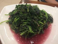 -侬佳蒸菜馆(听潮店)