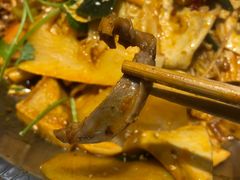 -红渡小香·牛肉麻辣香锅(车站南路店)