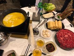 -鲜入围煮花胶鸡海鲜火锅