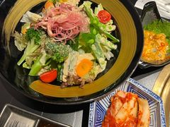 -山川小町·极番烧肉(新地假日广场店)