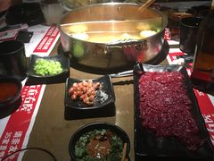 吊龙-左庭右院鲜牛肉火锅(新梅广场店)