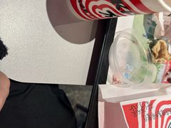 -肯德基(嘉善路地铁站店)