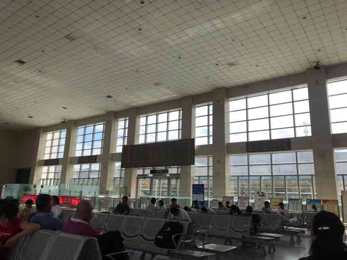 金昌站-"位于金昌站在河西堡镇,在广场对面有小巴直."-大众点评移动版