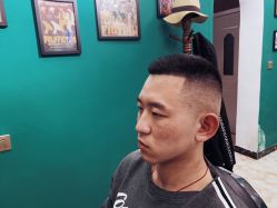 -小戈男士复古理发馆barber shop