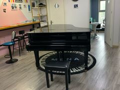 -梅纳·钢琴声乐架子鼓Mena Music(双井店)