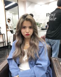 -INS hair salon