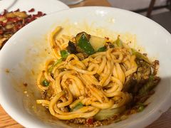 油泼菌子饵丝-一坐一忘云南菜(嘉里中心店)