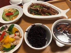 -臻爱住家月嫂育儿嫂(万达店)