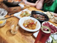 -老滇山寨•云南特色菜•地方菜•民族风情歌舞表演(金碧店)