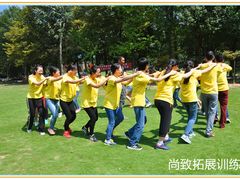 -崇明岛拓展训练真人CS镭战基地